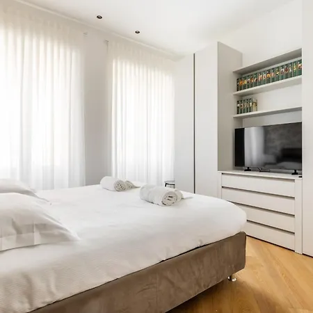 Dimora Montenapo Appartement Milaan